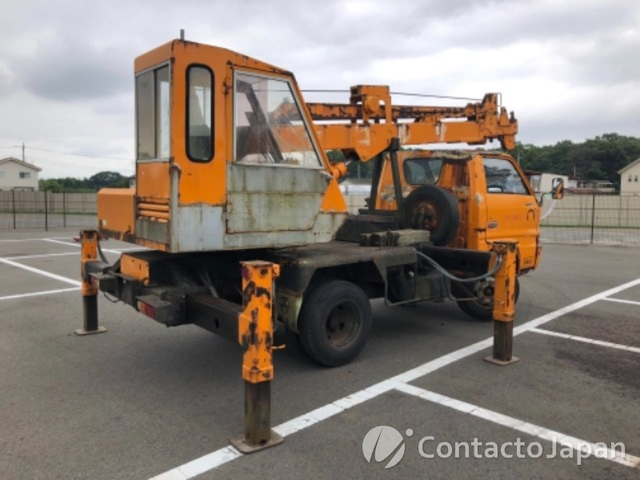 ISUZU ELF CRANE - GRUA